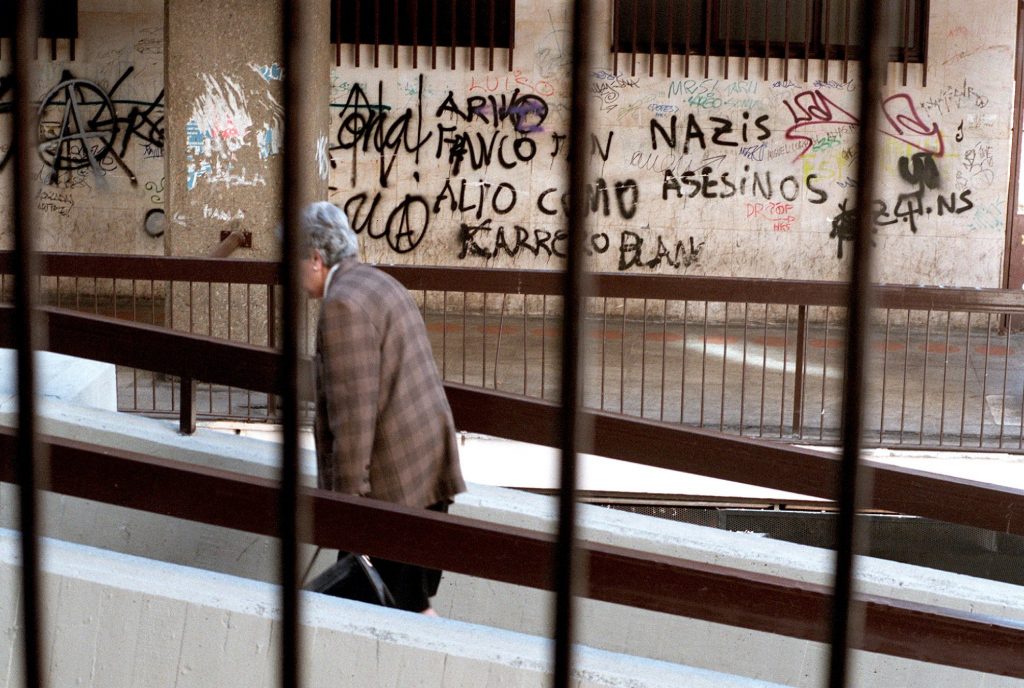 Bajos de Aurrera Arguelles